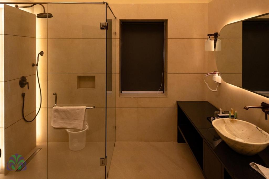 Hotel Basant Vihar Palace ไบคาเนอร์ ภายนอก รูปภาพ