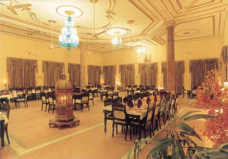 Hotel Basant Vihar Palace ไบคาเนอร์ ภายนอก รูปภาพ