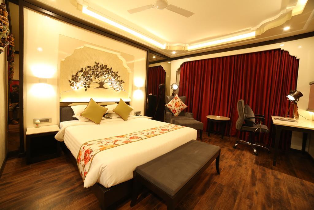 Hotel Basant Vihar Palace ไบคาเนอร์ ภายนอก รูปภาพ